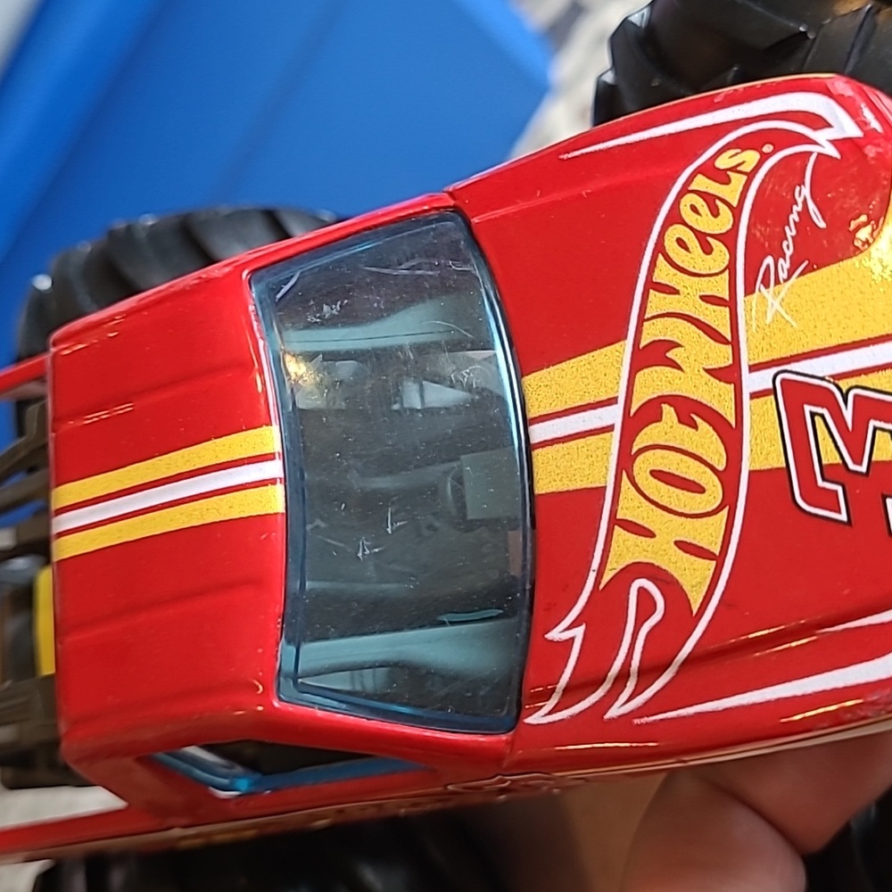 Tonka & Hotwheels - Picture 7 of 8